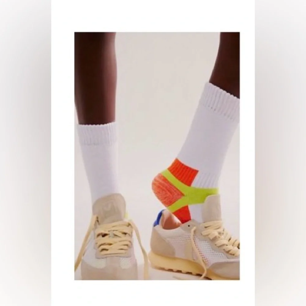 NWT Free People FP Movement Total Trek Hike Socks
